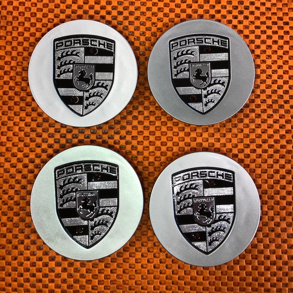 COPY - COPY -4 Porsche center cap silver new 76 mm